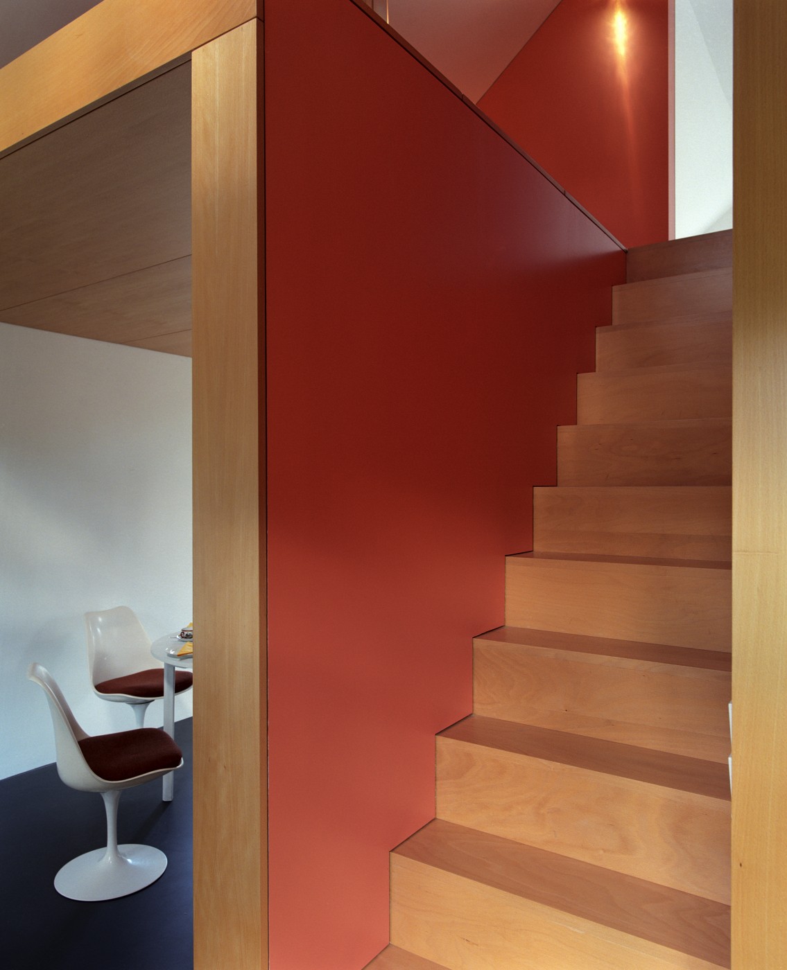 stair to bedroom